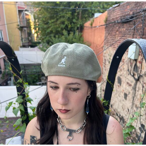 *VERY RARE* KANGOL BERET HAT - Picture 1 of 3